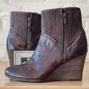 Frye 'Corby' Side Zip Ruched Brown Leather Wedge Ankle Boot Size 10 M